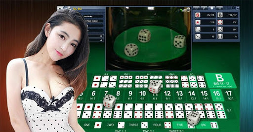 Chips dan Salsa: Kenikmatan Bermain Casino Online dengan Camilan